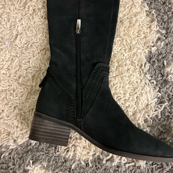 COPY - Like new Vince Camuto Karinda over the knee suede boots - Picture 6 of 14